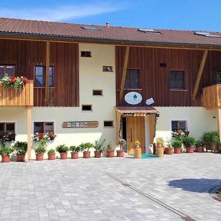 Landhotel Grosseiberhof Waldmünchen Buitenkant foto